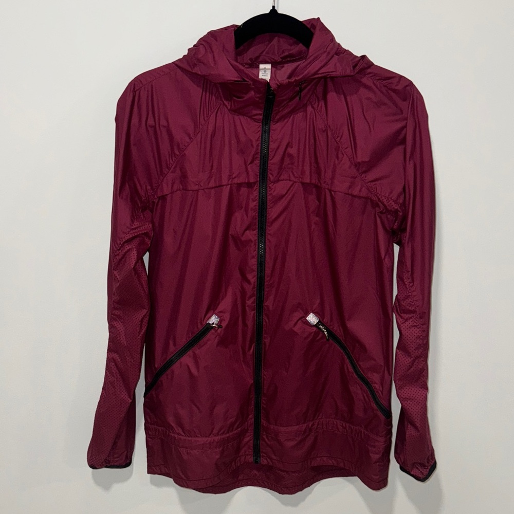 Burgundy Hooded Windbreaker Jacket LULULEMON 6